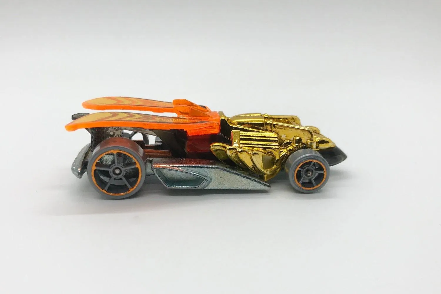 Hot Wheels Insect Draggin' Tail (2009)